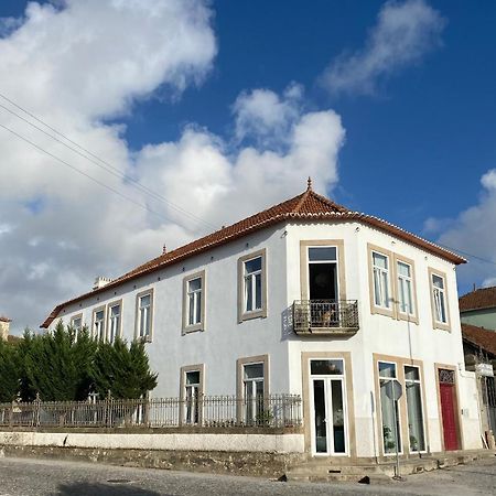 Casa Dos Caminhos De Santiago Panzió Mosteiro  Kültér fotó